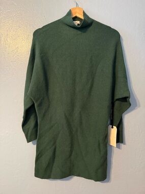 Leith Forrest Green Turtleneck Sweater